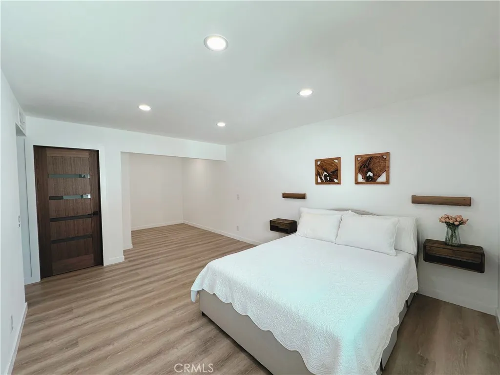 4648 Park Granada 171, Calabasas, California 91302 home-pic-9